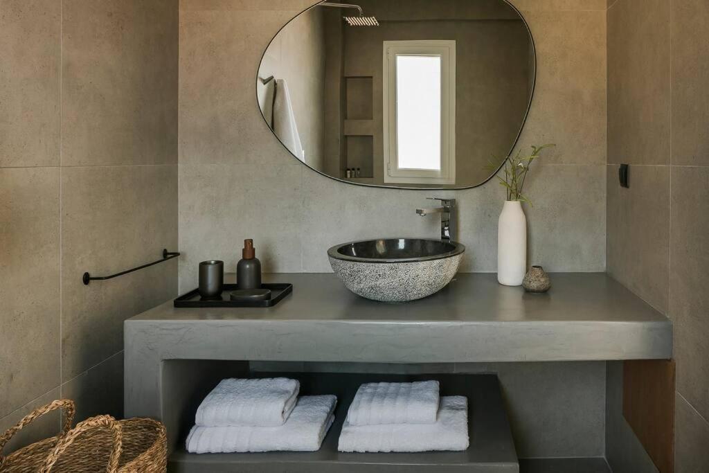 Lourdas White Villa لورداهاتا المظهر الخارجي الصورة