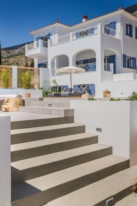 Lourdas White Villa لورداهاتا المظهر الخارجي الصورة