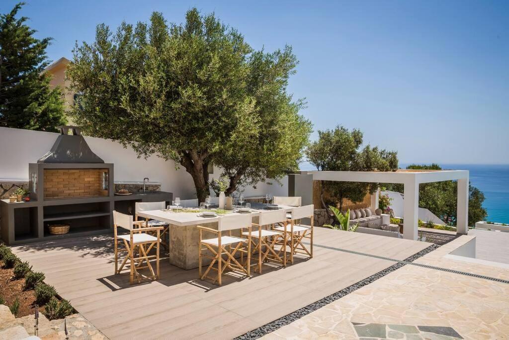Lourdas White Villa لورداهاتا المظهر الخارجي الصورة